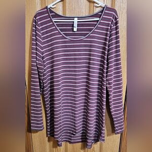 LuLaRoe Lynnae Long Sleeve Tee